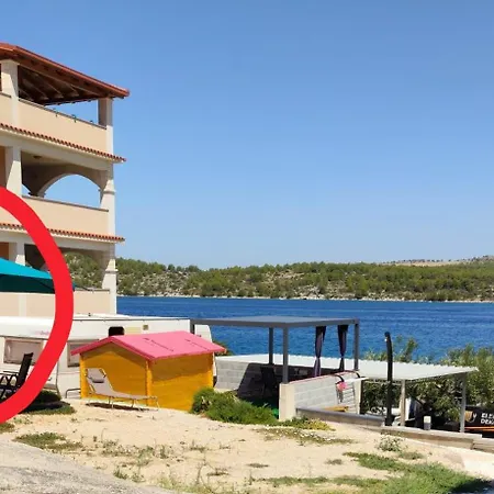 Caravan With Private Toilet 1 Šibenik
