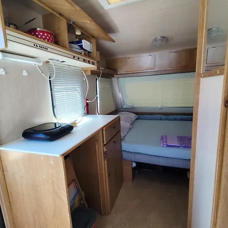 Caravan With Private Toilet 1 Lejlighed *