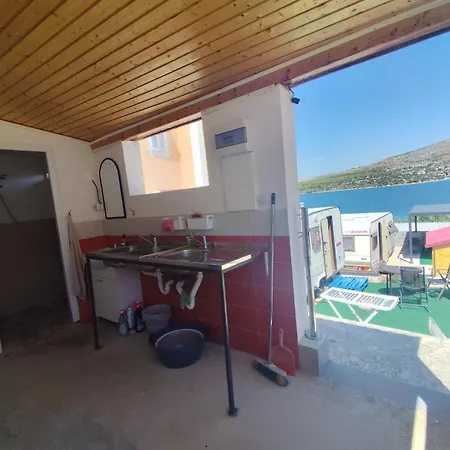Caravan With Private Toilet 1 Lejlighed Šibenik